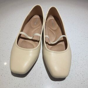 Old Navy Cream-colored Mary Janes